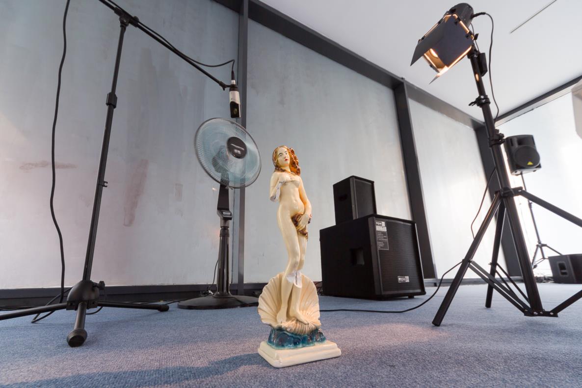 KENNY RÜDIGER narcolepsy, Installation, 2015