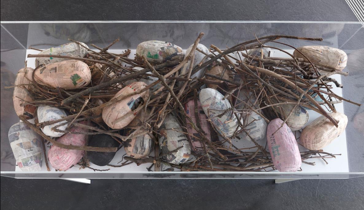 Shelly Nadashi - NESTING BOX, Installationsansicht, Foto: Simon Vogel