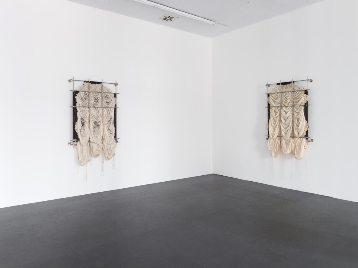 Elaine Cameron-Weir, exhibit from a dripping personal collection, 2018, Dortmunder Kunstverein, Photo: Simon Vogel