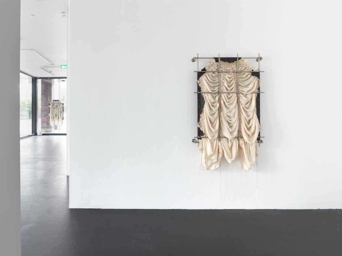 Elaine Cameron-Weir, exhibit from a dripping personal collection, 2018, Dortmunder Kunstverein, Photo: Simon Vogel