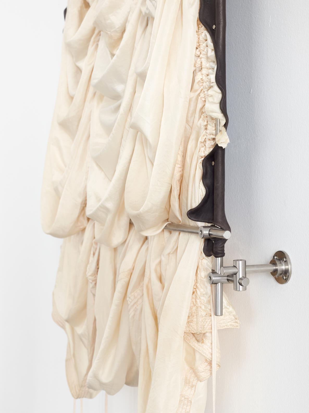 Elaine Cameron-Weir, exhibit from a dripping personal collection, 2018, Dortmunder Kunstverein, Photo: Simon Vogel