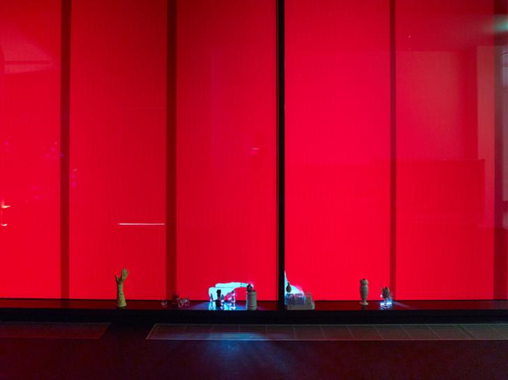 Gerrit Frohne-Brinkmann, Nicola Gördes, Stella Rossié  & Paul Spengemann: P-A-N-T-S-D-O-W-N, 2018 Photo: Simon Vogel