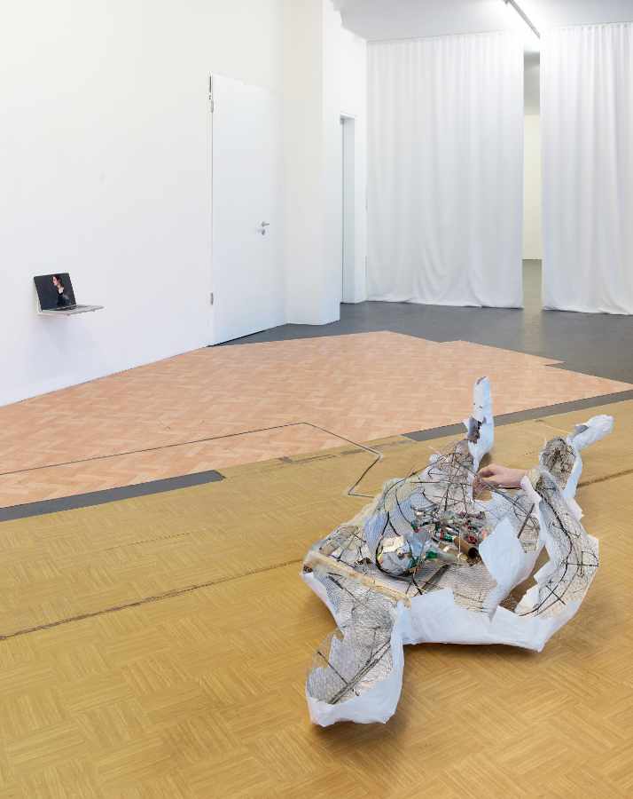 Matt Welch: Adult Sculptures, 2019, Dortmunder Kunstverein, Foto: Simon Vogel