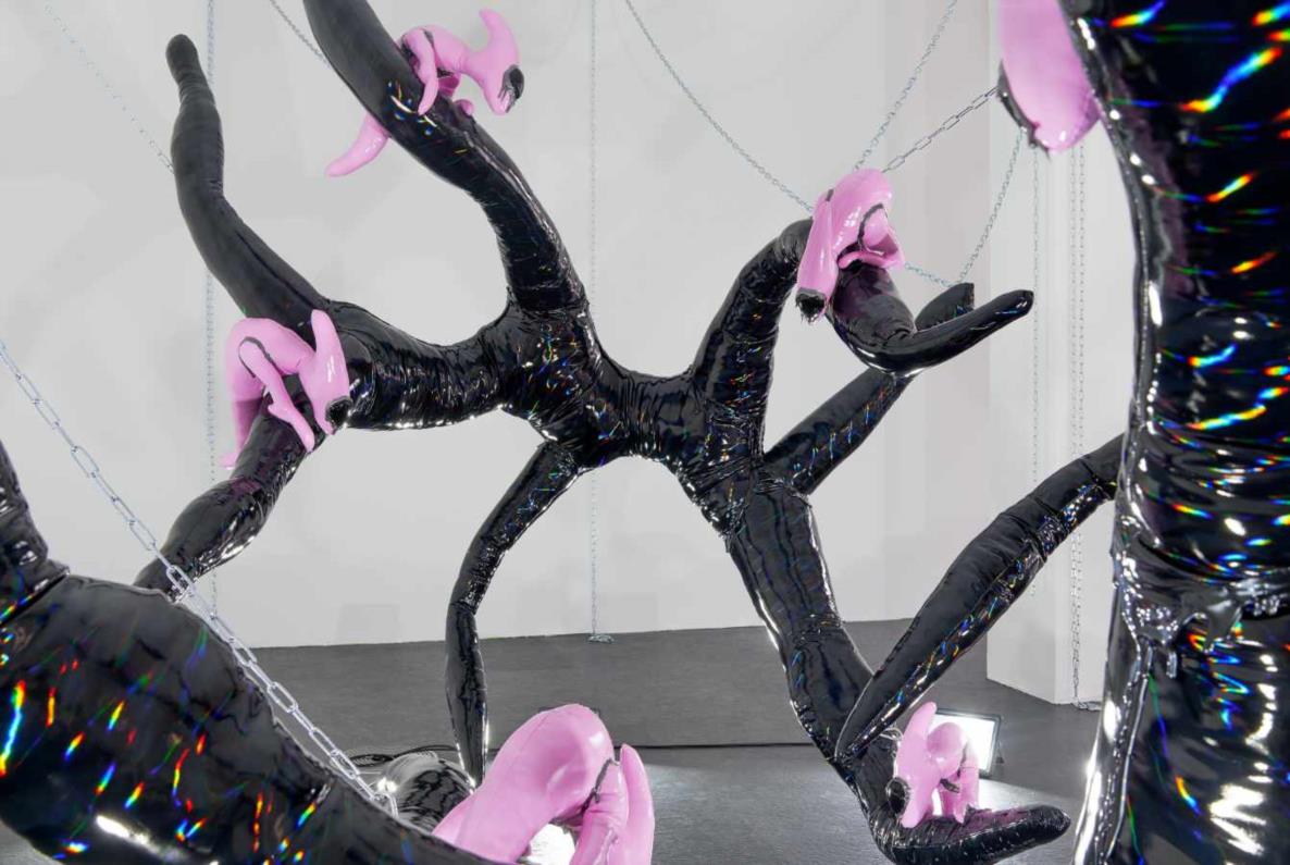 Mary Audrey-Ramirez: INTO A GRAVEYARD FROM ANYWHERE, 2020, Foto: Alwin Lay, VG-Bild