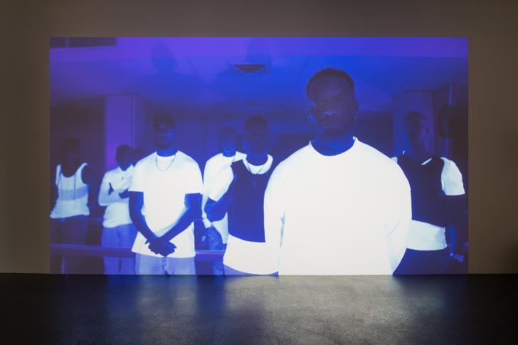 James Gregory Atkinson, 6 Friedberg-Chicago, 2021, 4K video with sound, 6‘16‘‘ loop, installation view, ‘6 Friedberg-Chicago’, Dortmunder Kunstverein  Courtesy: the artist, Dortmunder Kunstverein Photo: Jens Franke