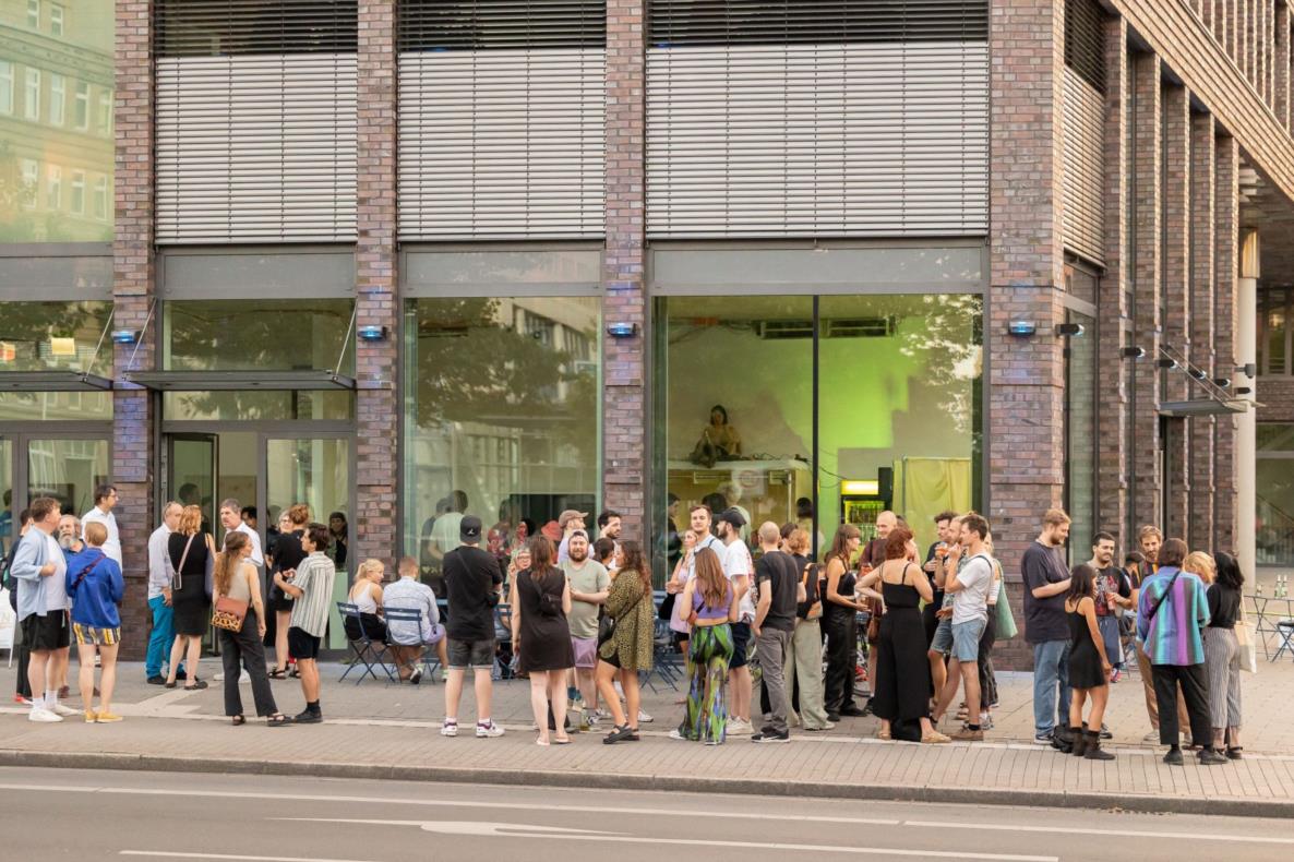 Ausstellungseröffnung mit Performance, Dortmunder Kunstverein, 2022, Photo:Roland Baege