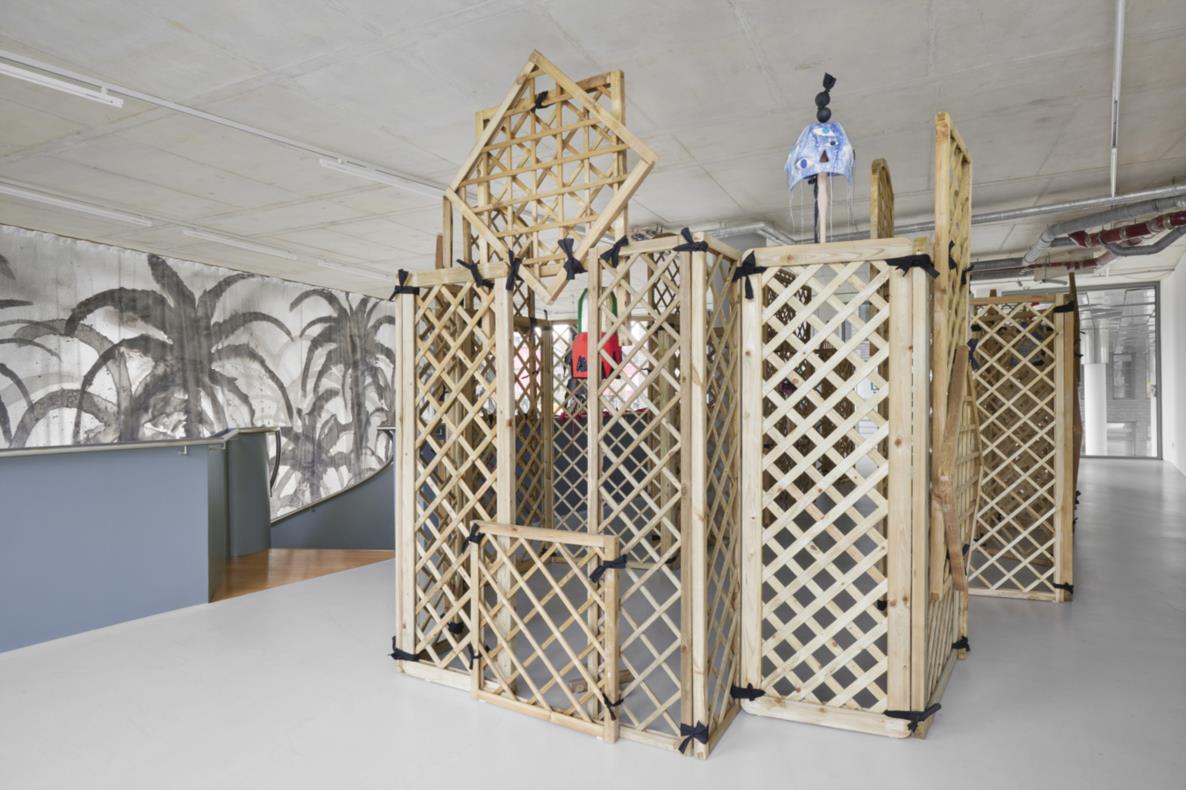 Hoda Tawakol: Silent Voices in a Palm Grove, Dortmunder Kunstverein, 2023, Photo: Mareike Tocha, Courtesy: the artist, Dortmunder Kunstverein, Gallery Isabelle van den Eynde