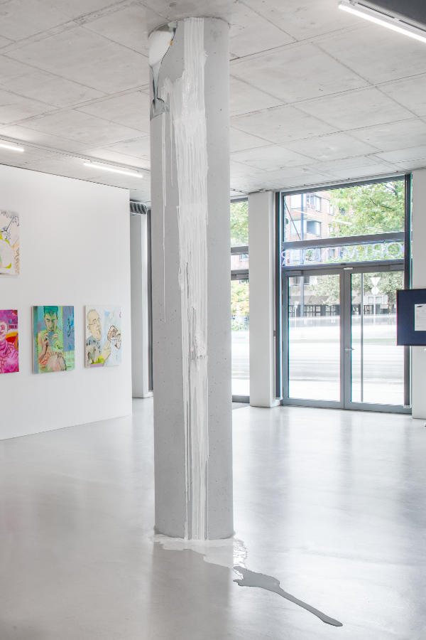 Installationsansicht: Liza Dieckwisch, 2024, Schlaraffenland, 2024, Fotos: Mareike Tocha & Dortmunder Kunstverein