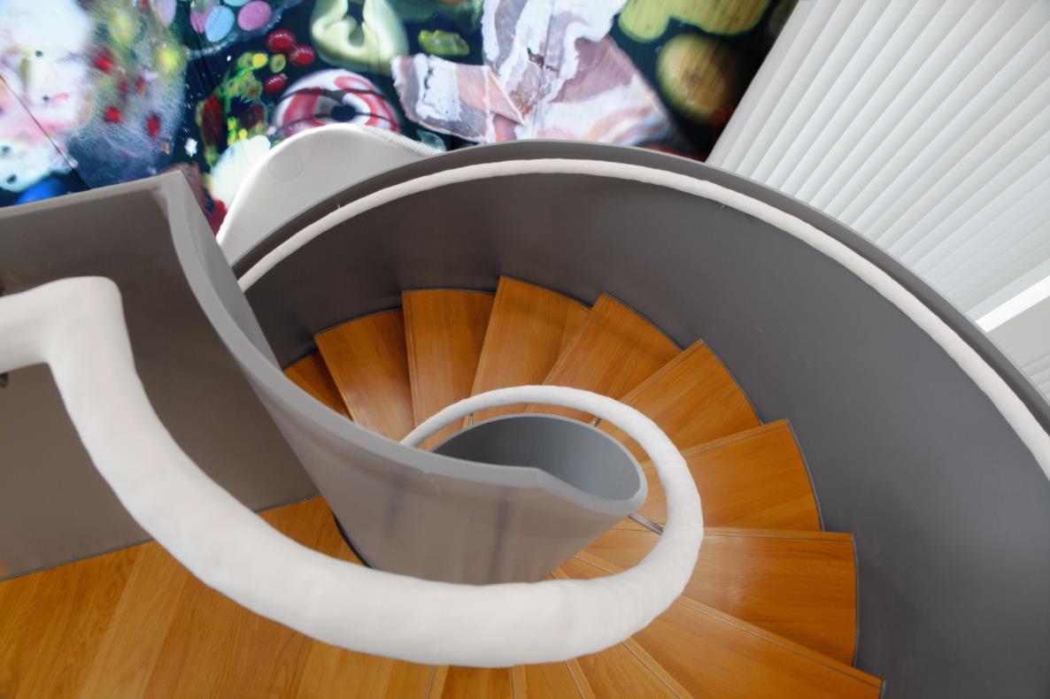 Installationsansicht: Josephine Scheuer, 2024, Schlaraffenland, 2024, Fotos: Mareike Tocha & Dortmunder Kunstverein