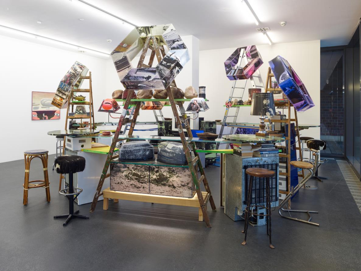 Bamboo Bar, at the Edge of the Universe, Installationsansicht, 2018_Foto: Simon Vogel