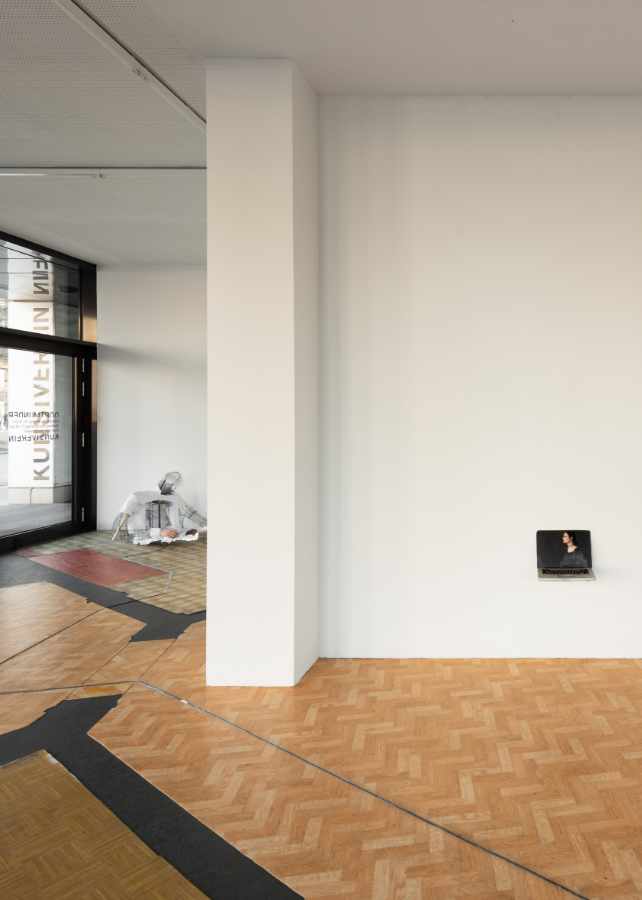 Matt Welch: Adult Sculptures, 2019, Dortmunder Kunstverein, Foto: Paul Levack