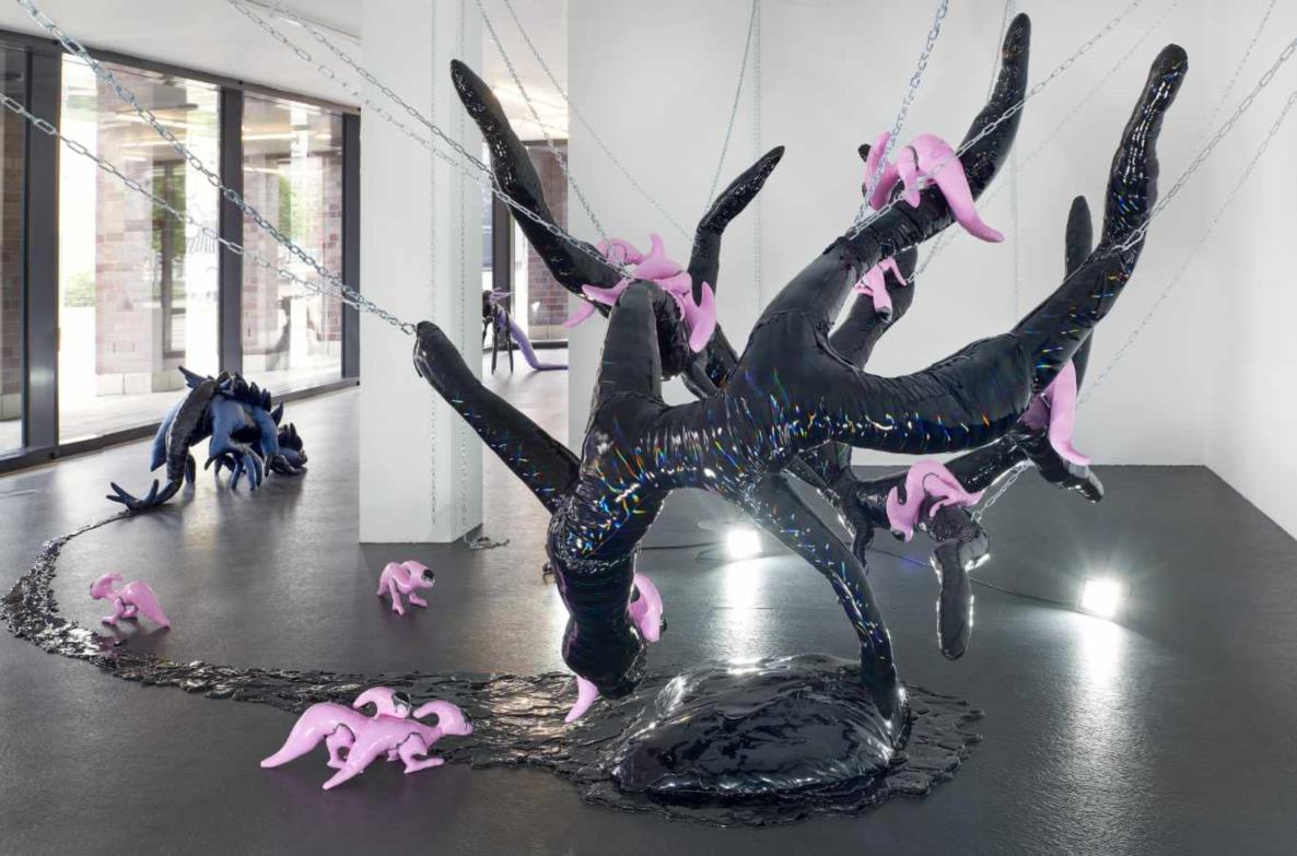 Mary Audrey-Ramirez: INTO A GRAVEYARD FROM ANYWHERE, 2020, Foto: Alwin Lay, VG-Bild