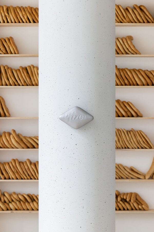 Blade Memory II, 2022, Harel Luz: vgr, 2007 - Foto: Jens Franke